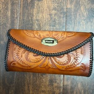 Vintage | Hand Tooled Leather Brown Tan/2 tone Wallet  Floral Accents